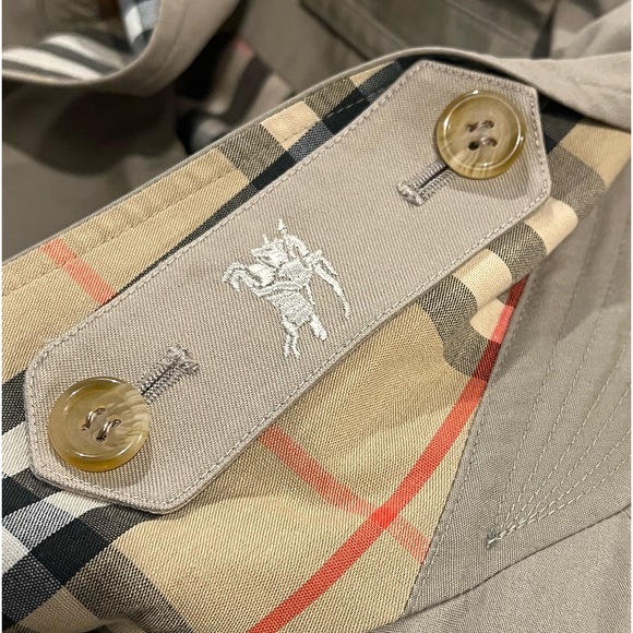 Authentic Men’s Burberry Zip Up Jacket/ Lightweight Coat size 48 (XXL) - Picture 12 of 12